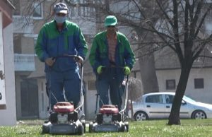 Radnici JPVIK danonoćno angažovani na čišćenju grada