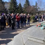 EAAC69D5-E0E0-474A-8424-9E70F31A3E0B