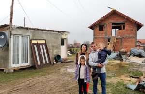 Pomozimo da porodica Gerović ima vlastiti dom