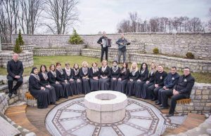 Zapažen nastup Gradskog mješovitog hora Živinice u Kladnju