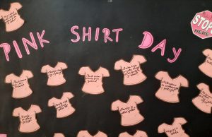 Gimnazija Živinice obilježila Dan ružičastih majica