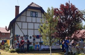 Kulturna manifestacija Treća međunarodna likovna kolonija „Puzića kuća Živinice“.