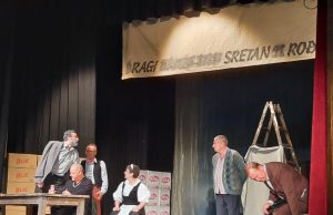 U Živinicama igrana komedija „Predstava Hamleta u selu Mrduša Donja“