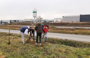 Članovi ekološke sekcije Ekovizija zasadili nova stabla trešnje
