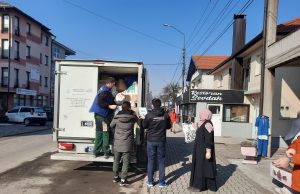 Iz Živinica put Turske otišla još dva kamiona donacije za Tursku i Siriju