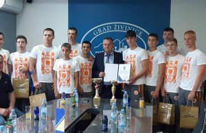 Gradonačelnik Živinica upriličio prijem za kadetsku selekciju RK Konjuh Živinice