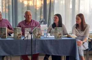 U Živinicama promovirana knjiga „Žalit ćeš, sine“ autora Huse Avdića