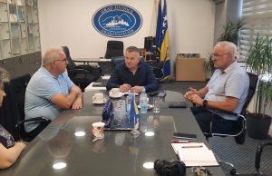 Gradonačelnik Muhić održao sastanak sa predstavnicima Kantonalne privredne komore