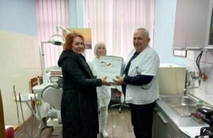 Stomatološkoj službi Doma zdravlja Živinice uručena donacija u vidu instrumenata