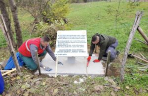 Članovi LD “Toplica” postavili spomen ploču hrabrim borcima u Berićima