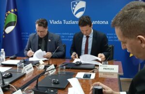 Ministarsvo poljoprivrede TK i Grad Živinice danas potpisali tri ugovora