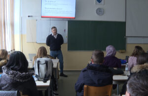 U Prvoj osnovnoj školi održano predavanje na temu mentalnog zdravlja