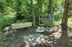 LD Toplica postavilo spomen ploču na mjesto pada helikoptera Armije R BiH u martu 1993.godine