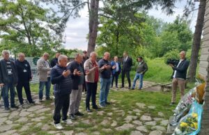 Polaganje cvijeća odata počast šehidima i poginulim borcima, povodom Dana oslobođenja