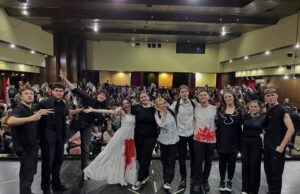 Predstava “Romeo i Julija” odigrana za učenike JU Gimnazija Živinice