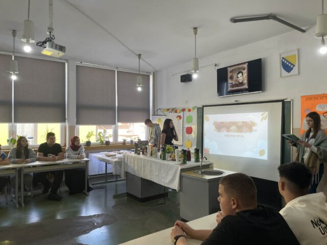 6c8b3162-4ede-445a-b117-c744cc358831