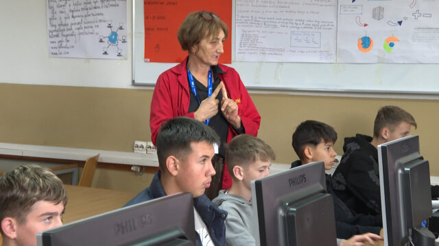 858_5963.MXF.10_50_23_05.Still001