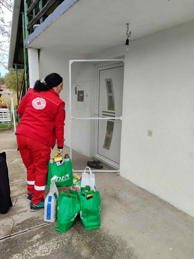 ba78e2a1-99b9-417b-b80a-b49ee01c9c3b