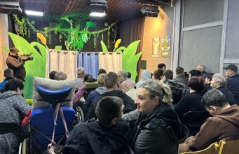 Predstava “Jedno drvo jedna planeta” odigrana za štićenike Centra “Vrati mi osmijeh” Živinice